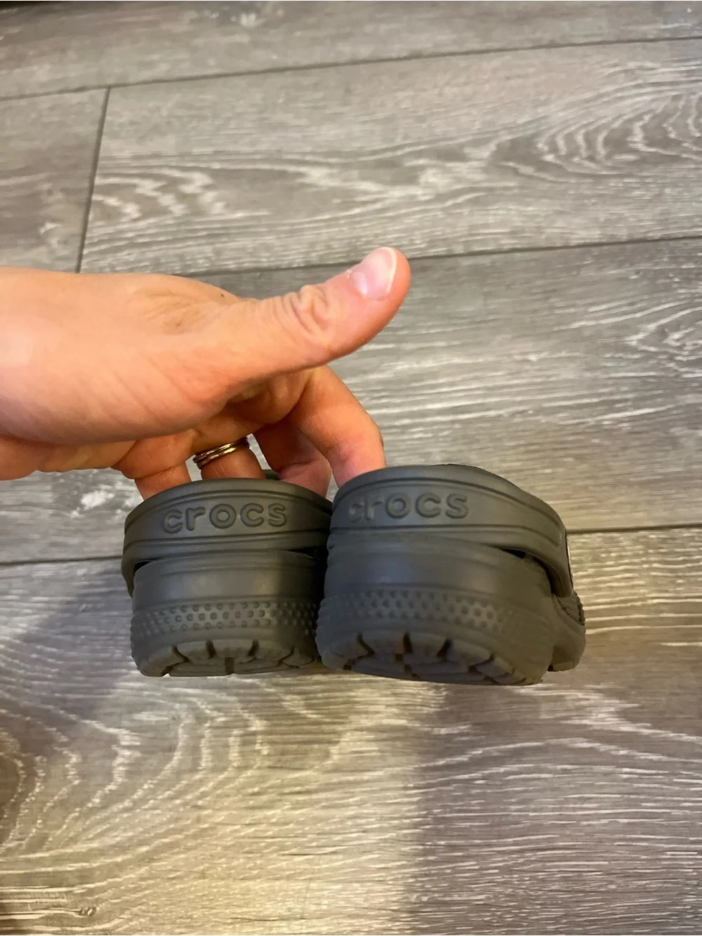 Toddler Boy’s Gray Crocs with MLB Size 8